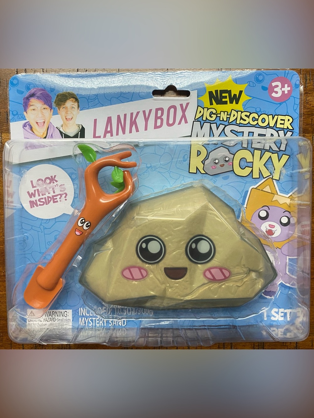 •NEW•LankyBox Dig-n-Discover, Mystery Rocky
